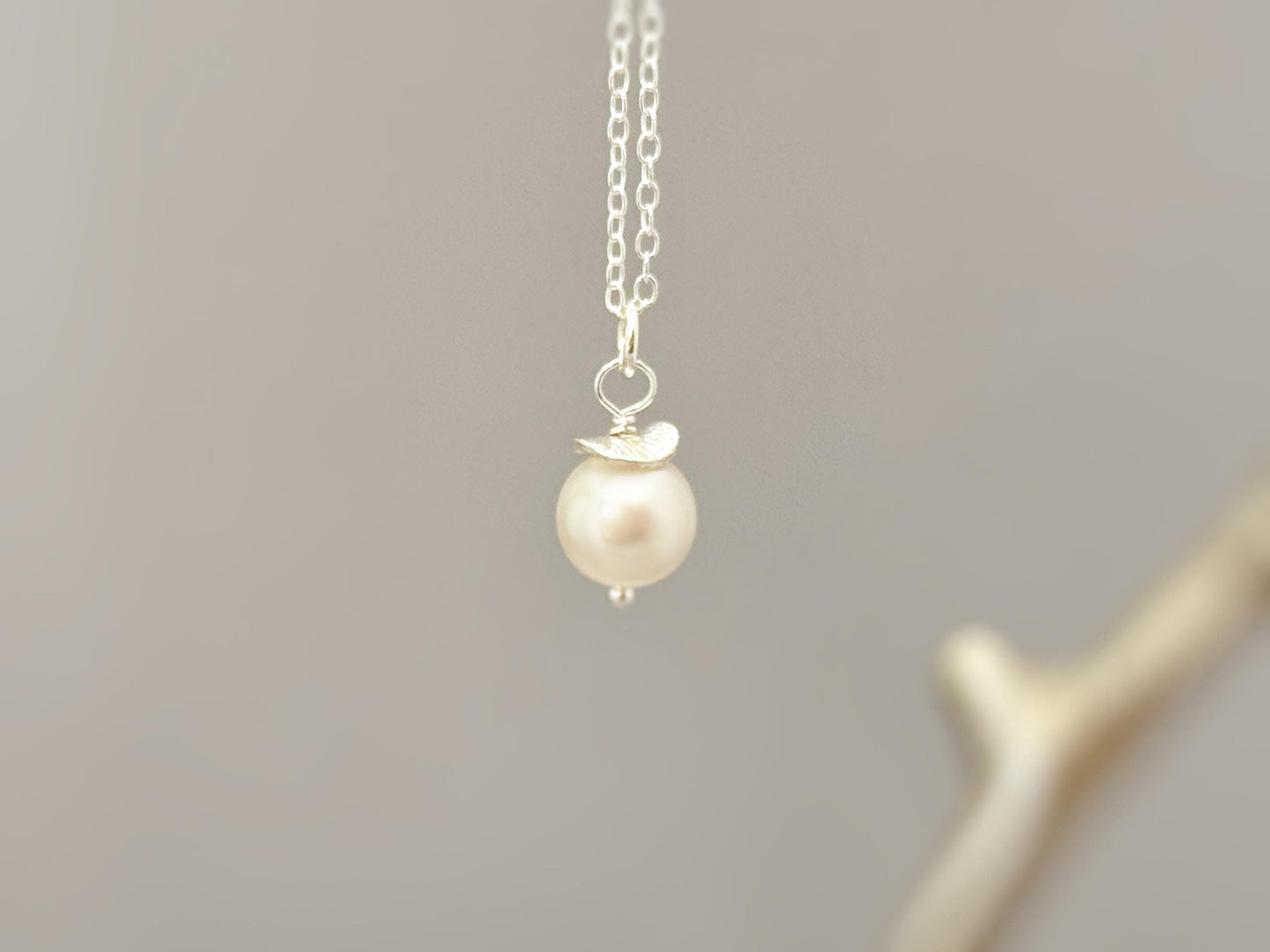 Minimalist Sterling Silver Single Pearl Necklace