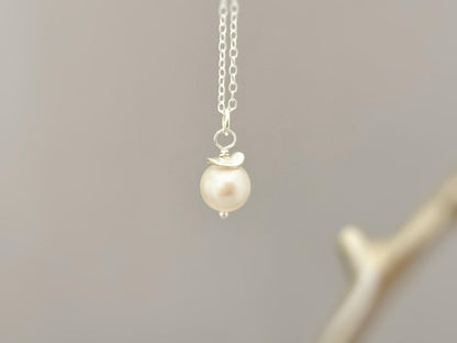 Minimalist Sterling Silver Single Pearl Necklace